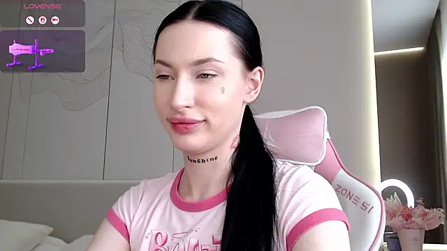 JenniferQueen11 webcam