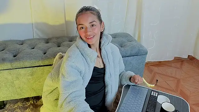 Aura_moons