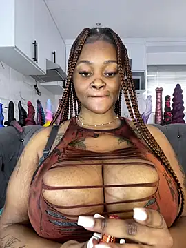 Webcam en directo de la tetona Yatted_Missy