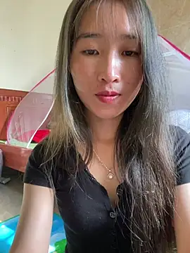 oneyou_400 live cam on StripChat