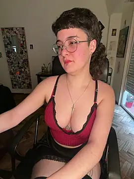 infernaldeity live cam on StripChat