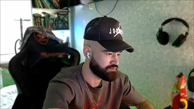 _Serious_Man webcam