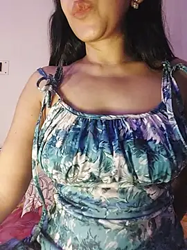 Ishaa_03 live cam on StripChat