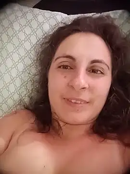 ShelaDiass live cam on StripChat