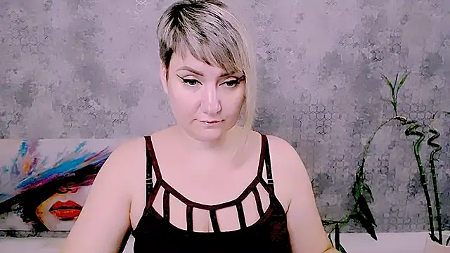 djullia - Djullia's free webcam - UK Sex Cams