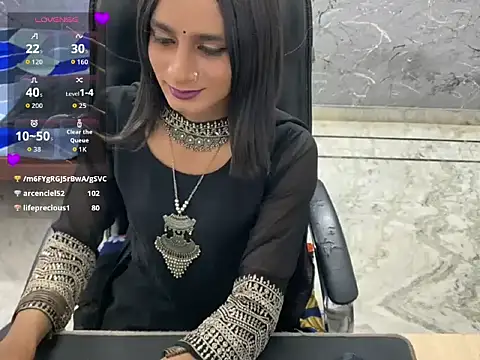 LuvLayla webcam