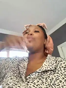 SWEETDOLLY29XX webcam