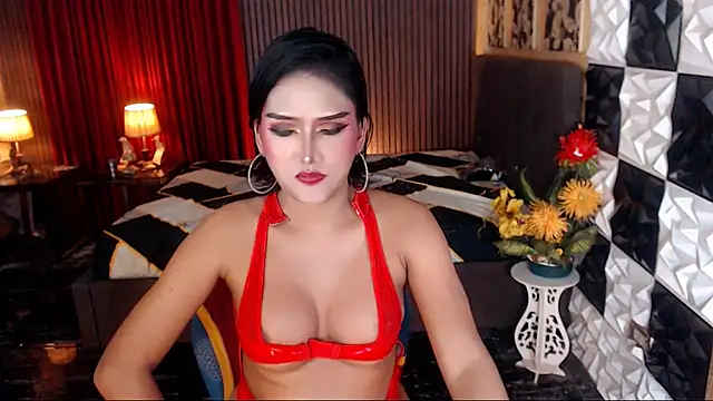 MassiveHorseCockTrans webcam
