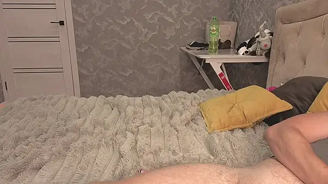 Crystal_Nuts webcam