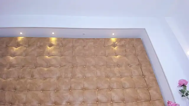 Kym_Moon webcam