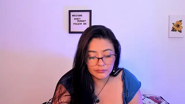 LauraToro_ webcam