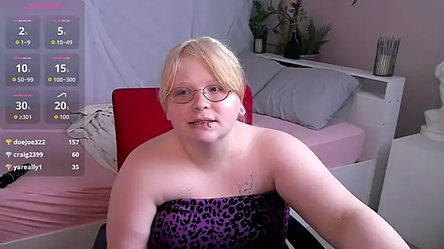 Stella_Brayn webcam
