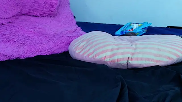 bunnykaty_ webcam