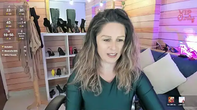 Victoria_collins_1 webcam