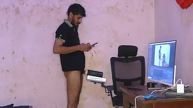 HotXKrish webcam