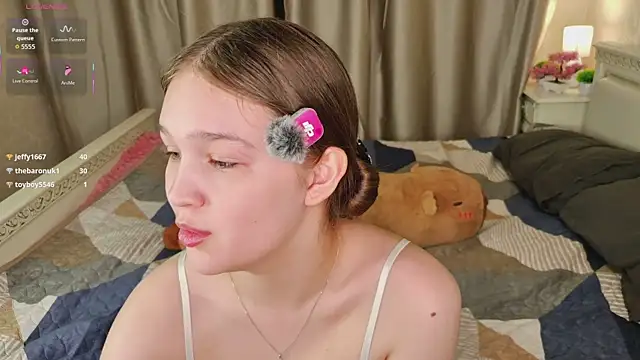 PlayfulMelly webcam