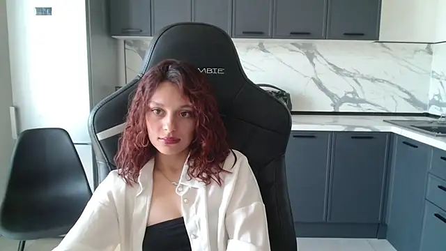 Mia_Luiza webcam