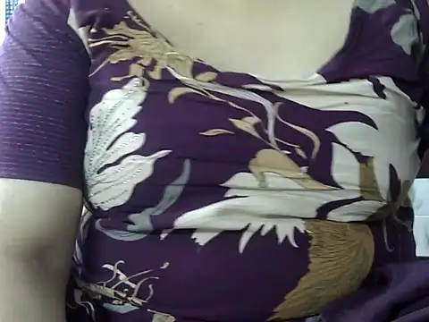 Sexy-radhika69 webcam