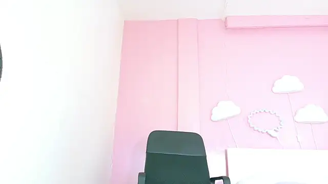SeleneGibson__ webcam