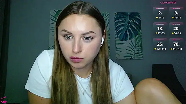 mia_bloomy webcam