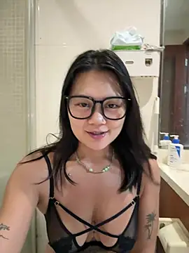 ruanruan05 webcam