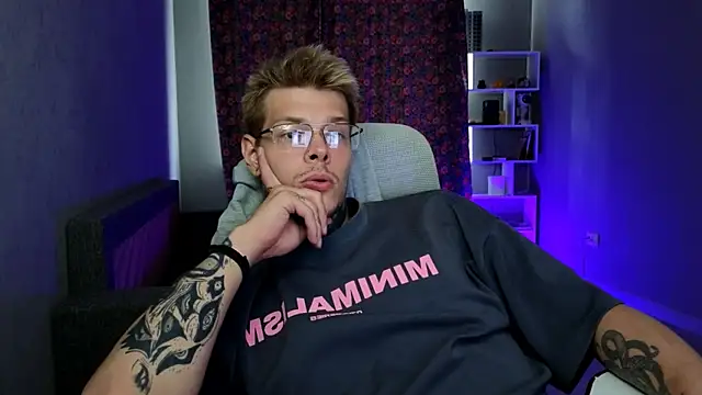 DENIS_HERE webcam