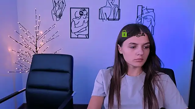 lisa_dark_ webcam