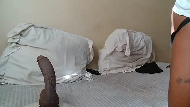KinkyJXxX webcam