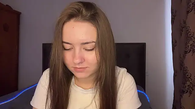 SelenaBrook webcam