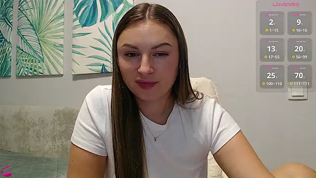mia_bloomy webcam