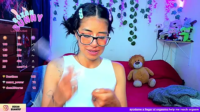 Roxanbunny1 webcam
