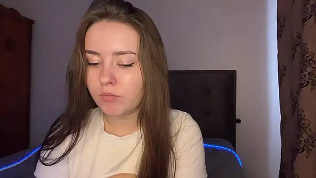 SelenaBrook webcam