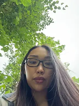 trytomakememoam webcam