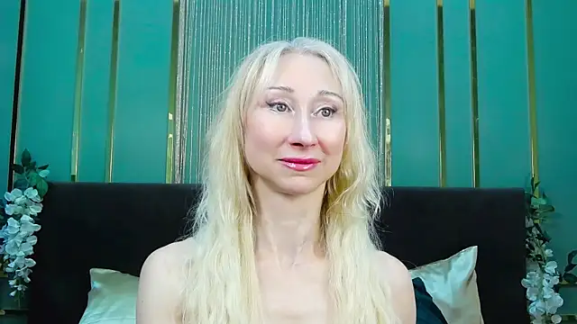KissDreamm webcam