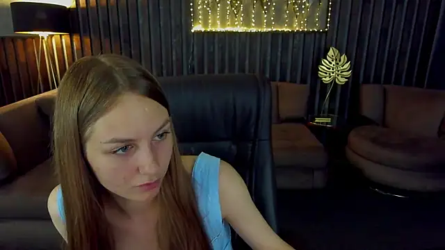 MilaAddams webcam