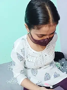 20_year_only_girl webcam