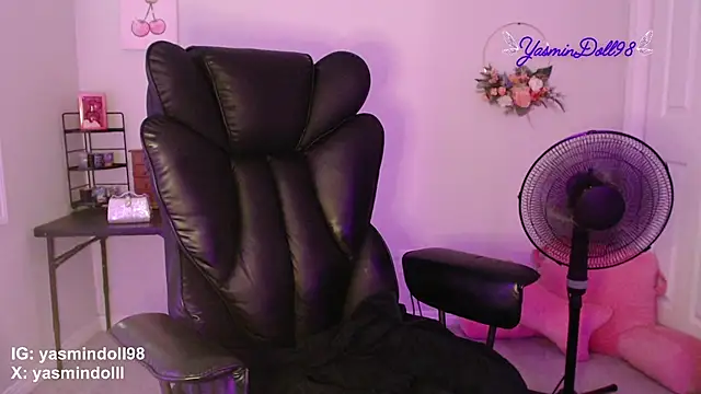 yasmindoll98 webcam