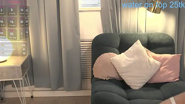 naomi__nova webcam