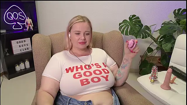 MargotGrey webcam