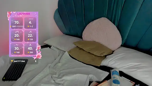 EmilySumer webcam