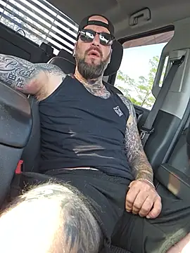 Beardedtattood webcam