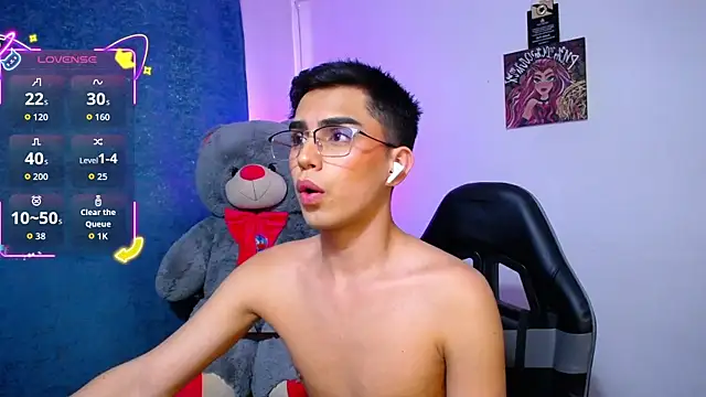 OwenBluee webcam