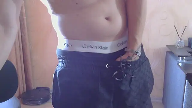 frama666 live cam on StripChat