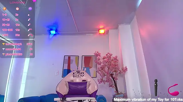 Black_roseee webcam