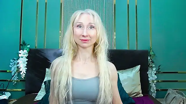 KissDreamm webcam