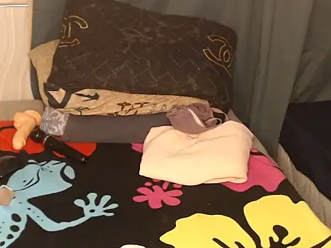 QueenShelly03 webcam