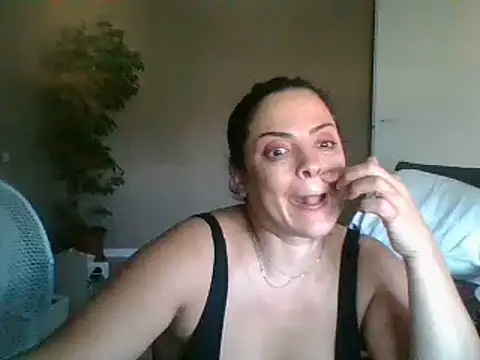 ITALIANASISIXX webcam