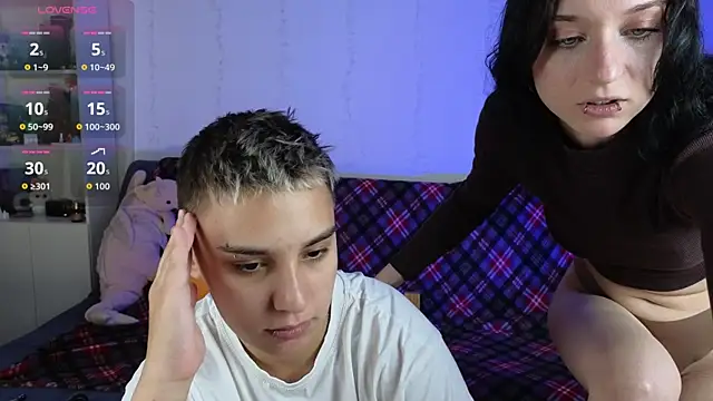 LuxuryLoverss webcam