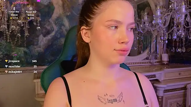 MarryMilash webcam