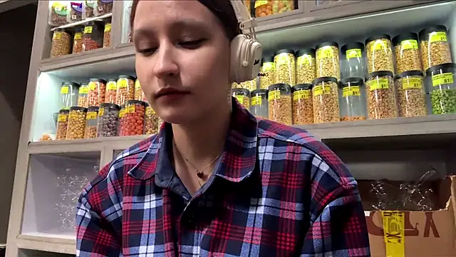 SuzanMoote webcam